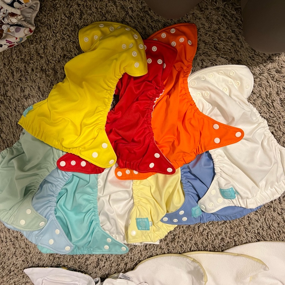 10 Charlie banana size small diapers